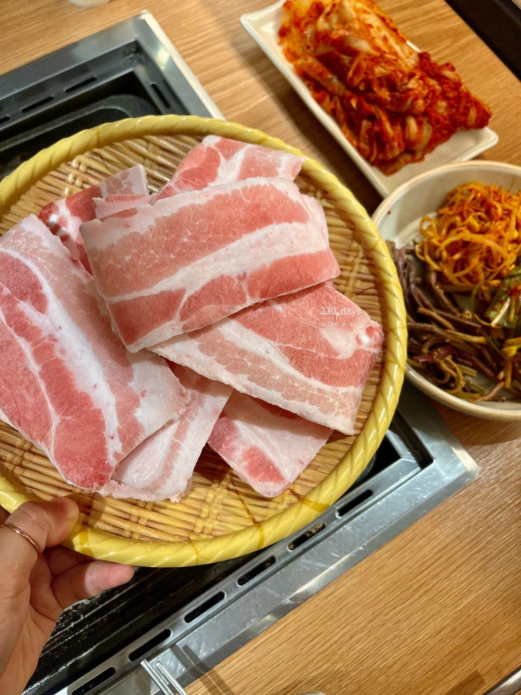  커낼웨이 고깃집 청라냉삼, 길쭉한 냉동삼겹살 야장 맛집