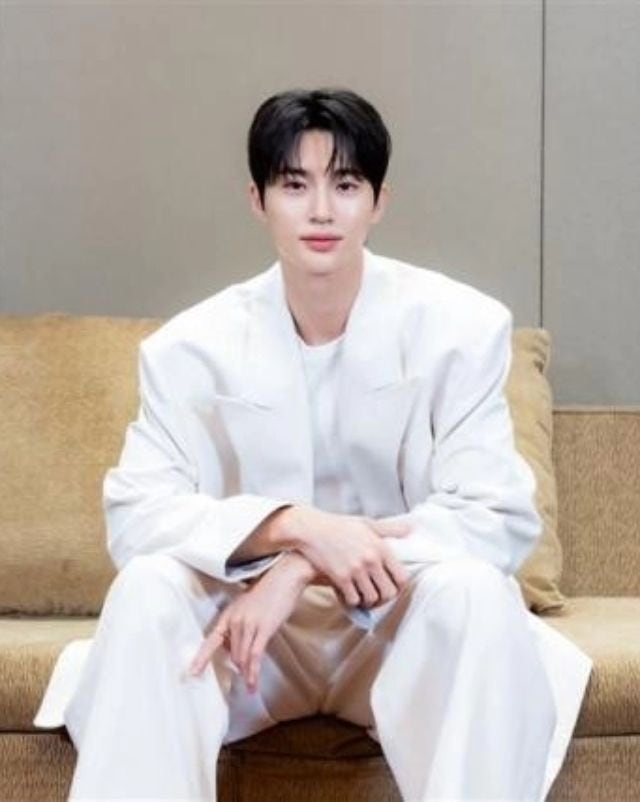 대만언론인터뷰때 우석이♡ (변우석)