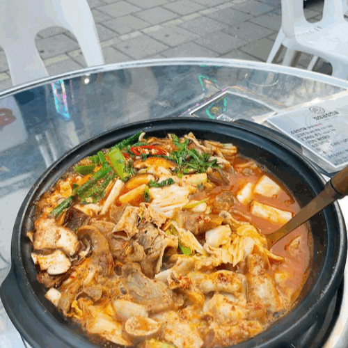  곱이 푸짐한 곱창전골에 소주한잔! 신중동 맛집 정성 곱창전골 위치,가격,메뉴까지!