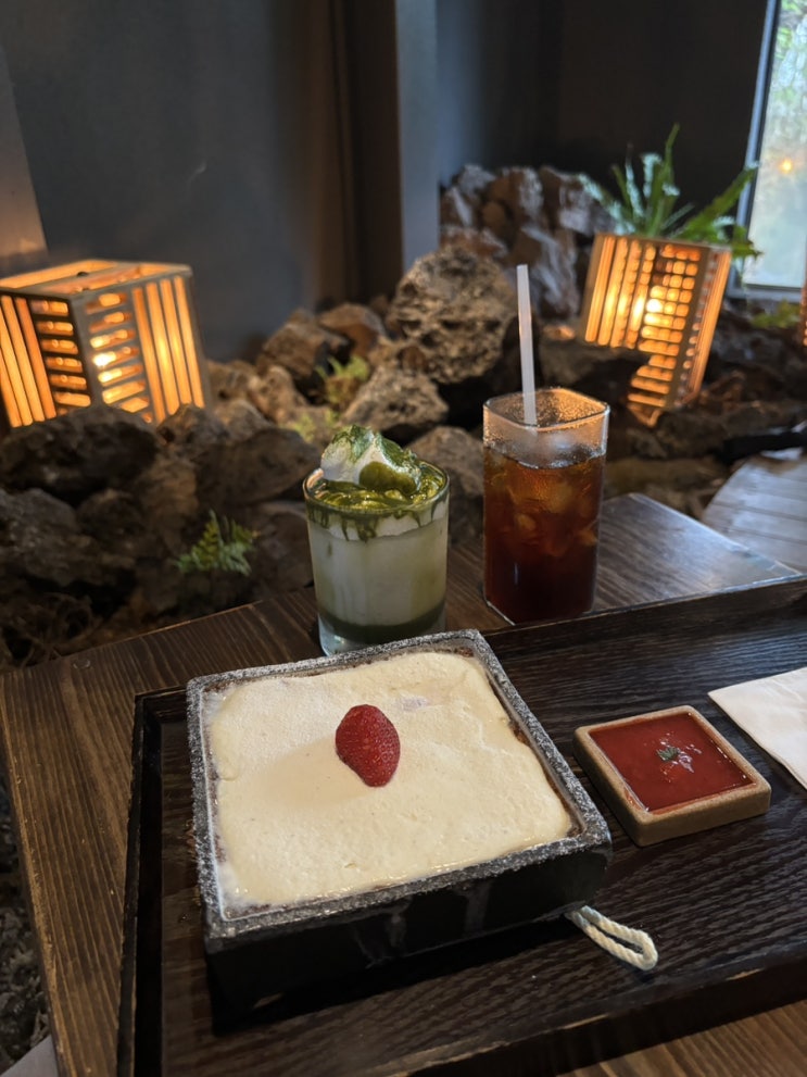  도시 속 숲속 찻집 인스타 사진 맛집 분위기 좋은 카페 : 연남 청수당공명