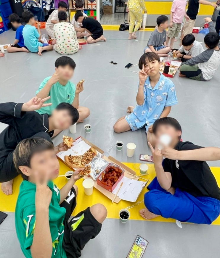 둥이2호 태권도 친구들과 함께 파자마파티 / 슬쌍디아빠 이동섭