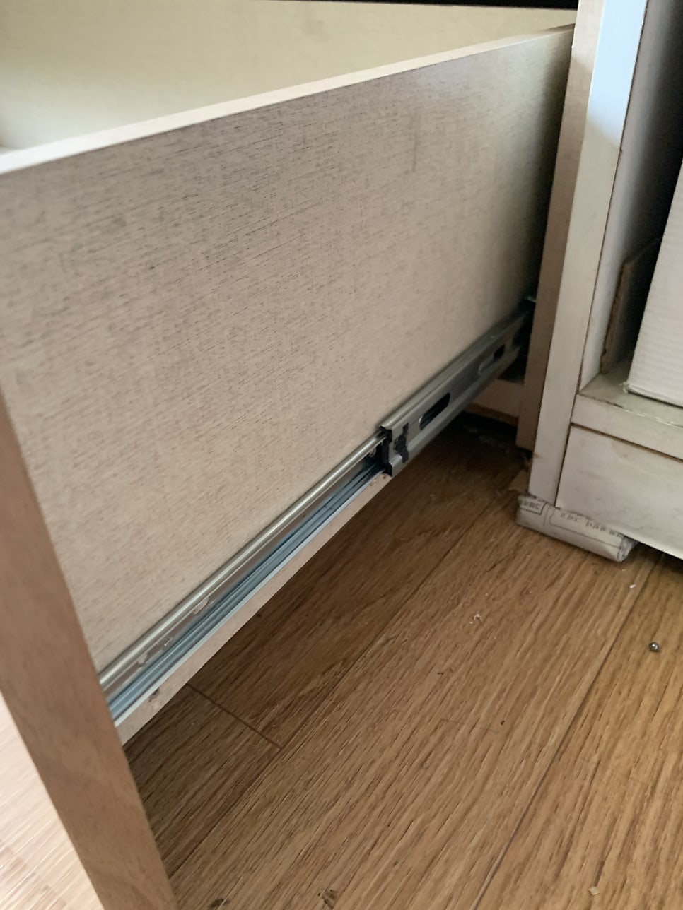 서랍장레일교체 전문업체