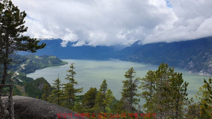  Squamish 등산 중반부 및 완등 가이드: 도전과 성취의 여정 (5시간)및 Sea-To-Sky Gondola