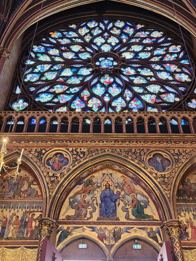 나무 십자가에 십자가형을 당한 예수 그리스도.플랫 스톡 벡터(로열티 프리) 2024982116 | Shutterstock, image size:800x1067