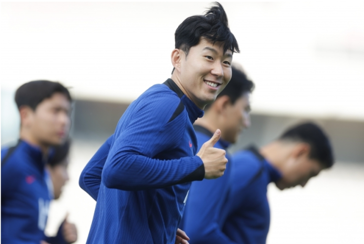 대한민국 축구대표팀, 7개월 만의 팬들과 함께 한 2024 오픈 트레이닝데이 행사 대한민국 축구대표팀, 7개월 만의 팬들과 함께 한 2024 오픈 트레이닝데이 행사