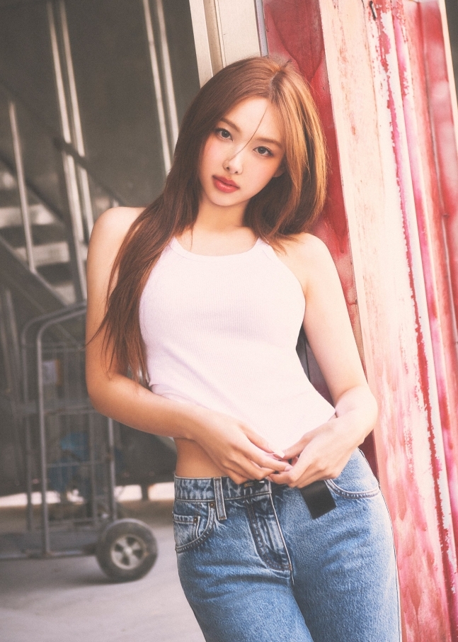 '팝' 열풍 나연→'워터밤 여신' 권은비, 벌써 달아오른 '서머퀸' 대전