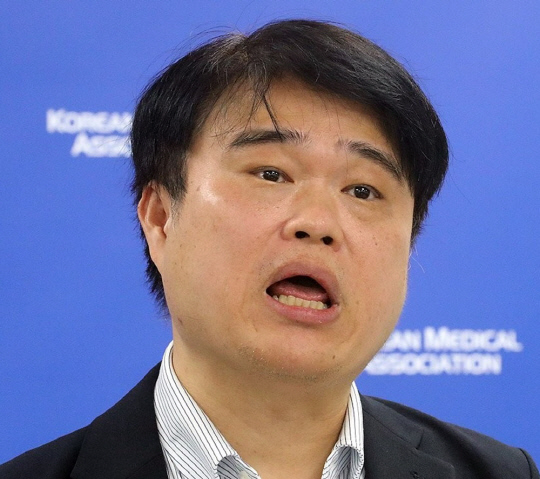 <b>임현택</b> 의협회장/조지호 서울<b>경찰</b>청장/나치 게슈타포 발언/거제... 