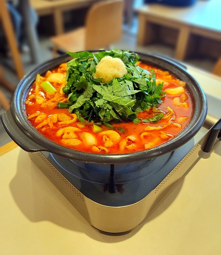  [신당역 맛집/연해장] 힙하고 맛있는 서울 신당동 곱창전골 맛집 (+웨이팅 꿀팁)