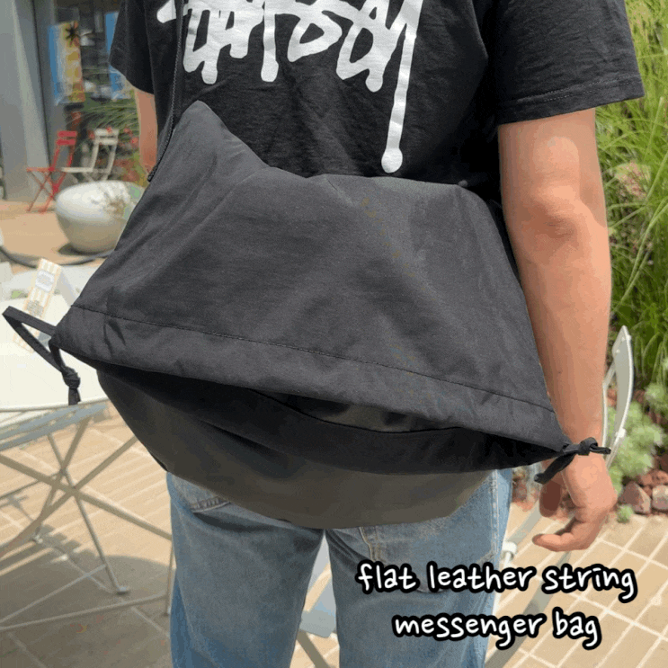  남자 크로스백 추천 flat leather string messenger bag 데일리백 제격임