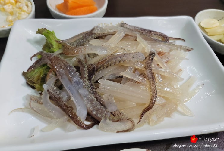 성남 상대원 맛집 총각수산 오징어회 푸짐하고 술값 저렴한 가게 성남 상대원 맛집 총각수산 오징어회 푸짐하고 술값 저렴한 가게