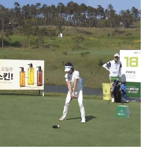 [KLPGA]  "첫 <b>단일 대회</b> 4<b>연패</b>" <b>박민지</b> 프로 우승 상금 전액... 