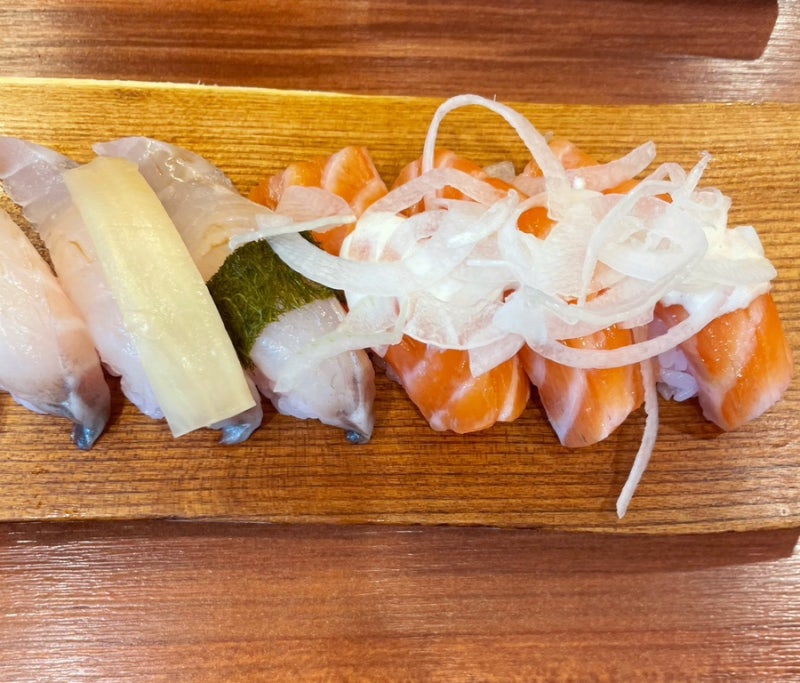 창원 진해 석동맛집_분홍빛 벚꽃스시가 있는 벚꽃연어&스시 석동점