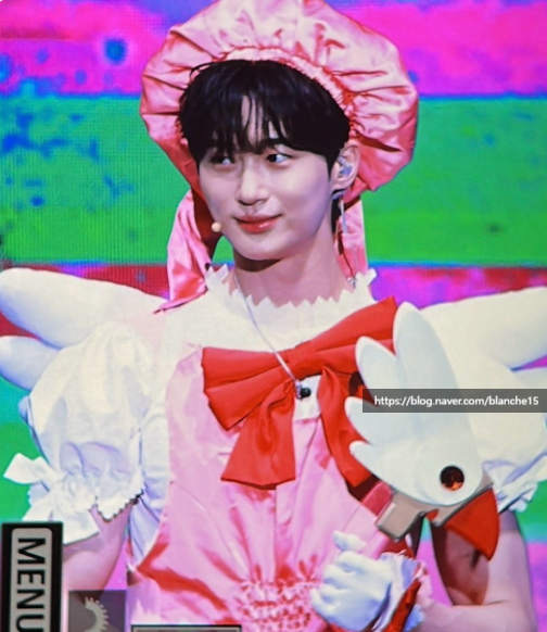 <b>변우석</b> 대만 팬미팅에서 <b>눈물</b> 선재한테 뭘 시킨거야 카드캡터체리