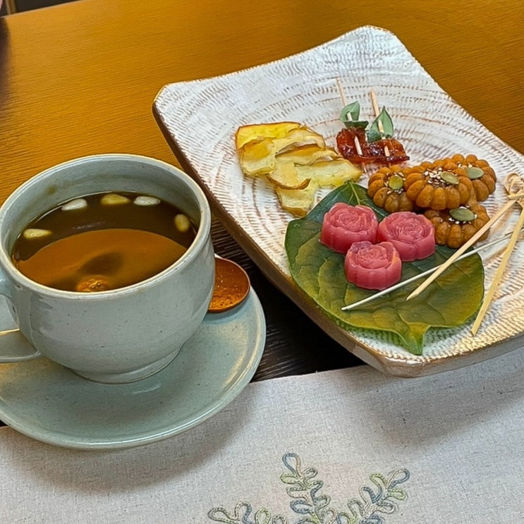  강릉찻집 마중 연꽃차 전통차