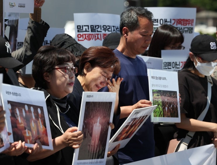 [속보] '<b>훈련병</b> 사망사건' <b>중대장 입건</b>…피의자 신분 소환