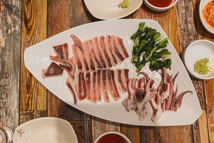  독산 아지트 호프에서 오징어 숙회에 오뎅탕으로 2차 마무리한 날