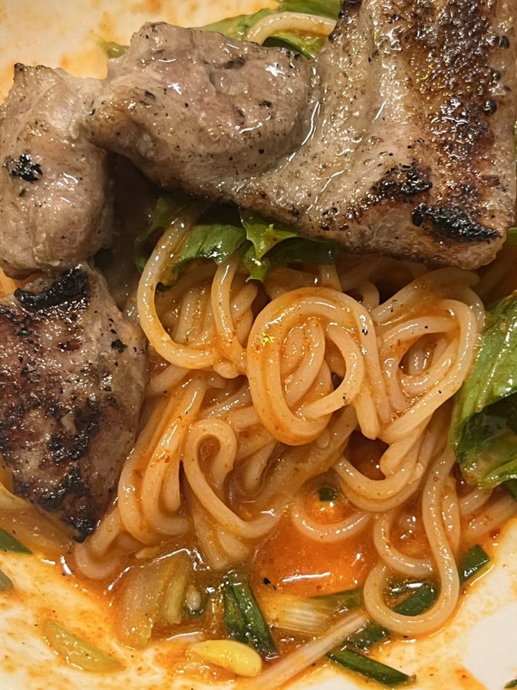  흔하지않은맛 망원동고기맛집 여장군 살모둠 안살 추천!