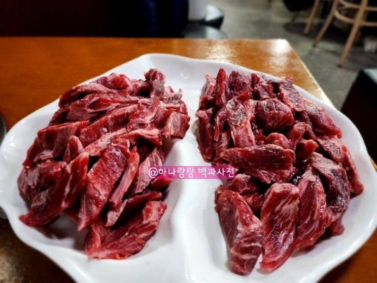  [경기 군포] 소갈비살 900g 53,000원 산본역고기집 쓰리고갈비살