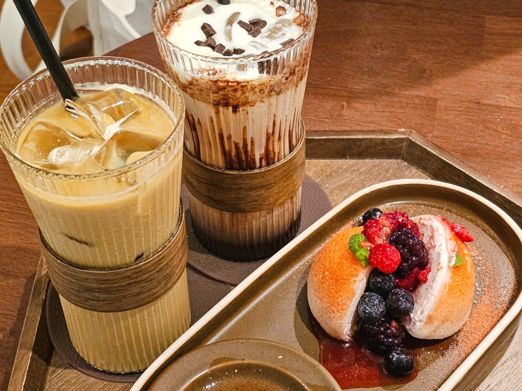  잠실 카페 하우모찌 석촌호수 송리단길 디저트 맛집 추천