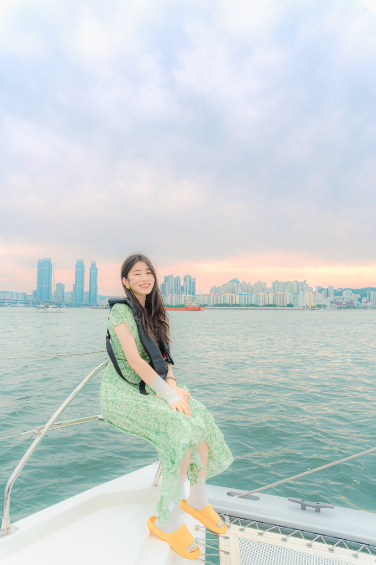 부산 여행 코스 추천_부산요트투어 데이트 후기 (ft. 노을, 포토존, 화장실) 부산 여행 코스 추천_부산요트투어 데이트 후기 (ft. 노을, 포토존, 화장실)