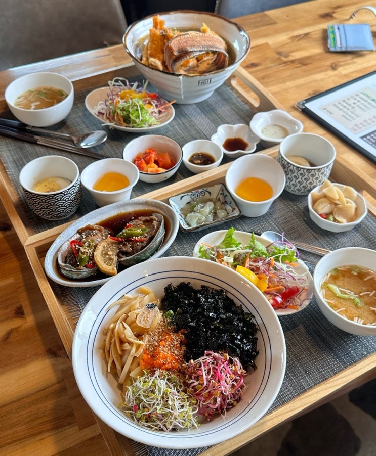  제주 동쪽 여행 코스 맛집 추천 저지리 깔끔한 일식당 갈치 튀김 덮밥 릇