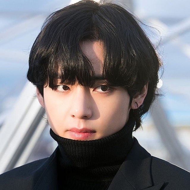 News image: 3 Billion for V