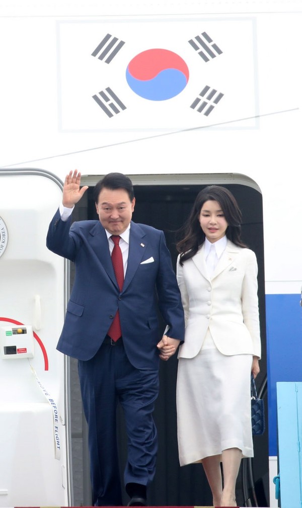 <b>투르크 대통령</b>, 윤 회장의 외교 방문