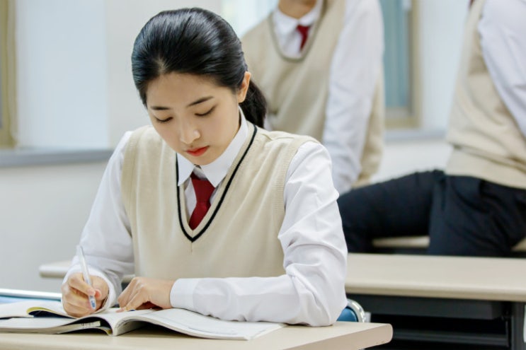  6월 4일 시행  2025학년도 6월 모의평가 출제 경향 분석