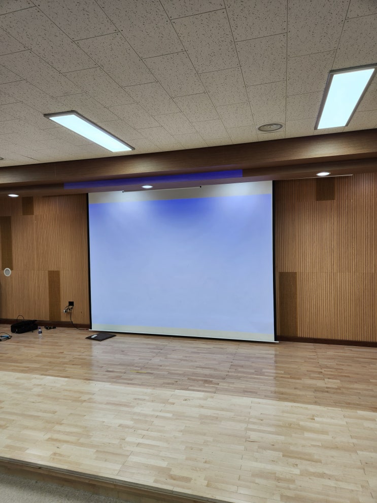  경기도 동두천시 00초등학교 시청각실 빔프로젝터 케이블 보수 2024.06