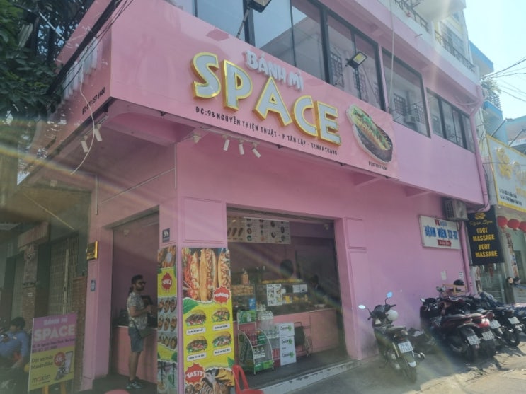  베트남 나트랑 로컬 맛집  반미 샌드위치 잘하는 곳, 반미스페이스