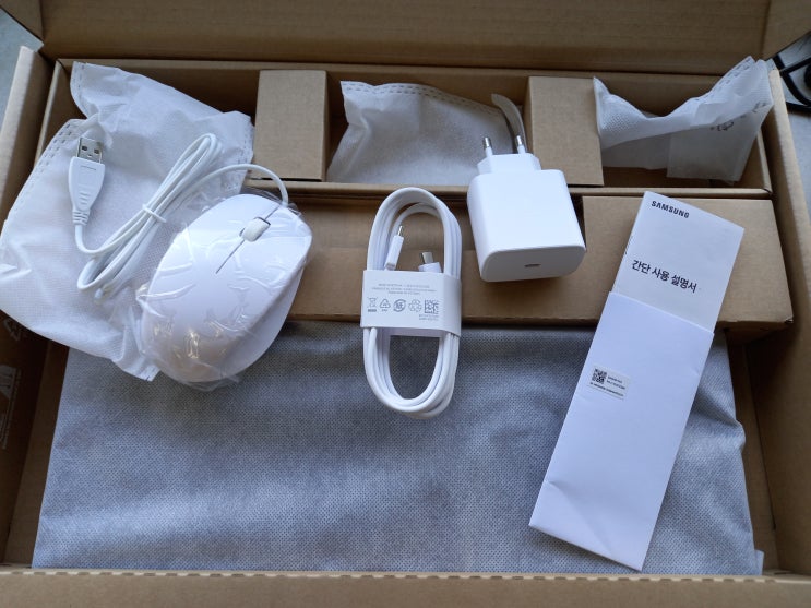  삼성 갤러시북2 NT550XEZ-A58AG 노트북 구매 윈도우10 설치 USB 부팅