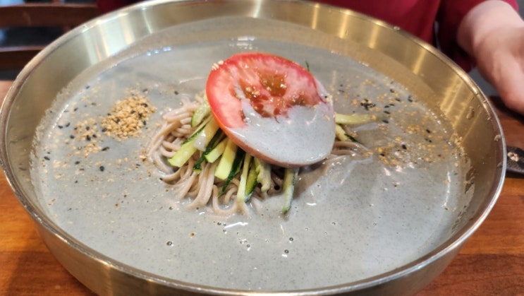  산본역 엄마랑 백세명가 콩작소 : 메밀 검은콩국수, 들깨순두부정식