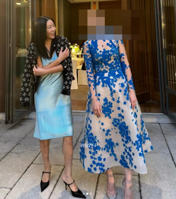  이혜영 50대 여름 하객룩 코디 결혼식 여자 하객패션