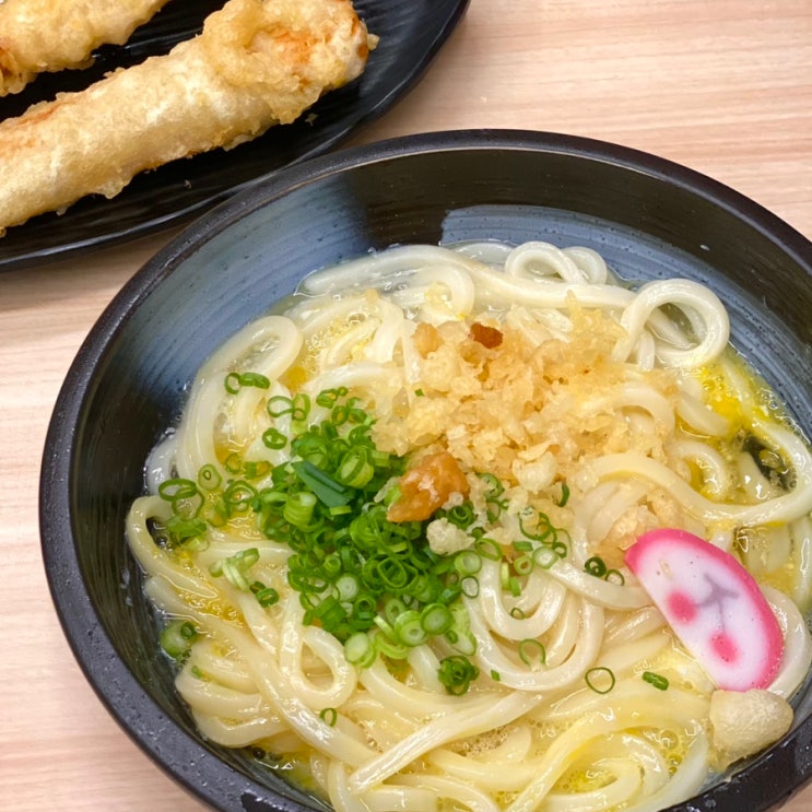  홍대입구역 여름에 먹기 딱 좋은 냉우동을 파는 가성비 좋은 우동전문점, 가미우동