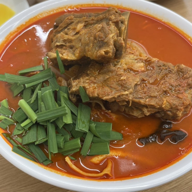  청주짬뽕맛집 ‘큰집 뼈대있는짬뽕’ 뼈대짬뽕 한우짜장 탕수육 추천 후기