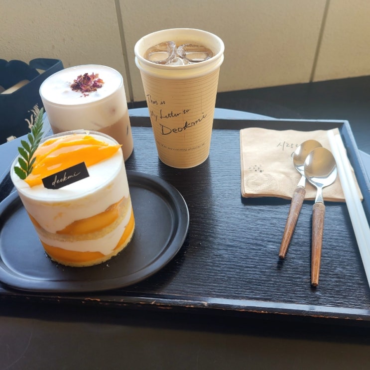 부산 힐튼 아난티코브 주변 카페 덕미 기장점 로즈떼느와 , 망고 듬뿍 쇼트케이크 후기