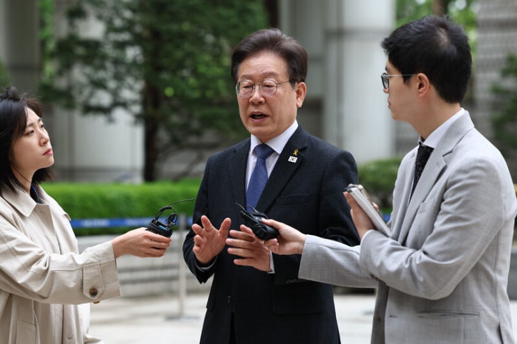<b>이재명</b> '대북송금' <b>재판</b>, 또 이화영 1심 <b>재판</b>부가 맡아