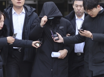 속보 압구정 <b>롤스로이스</b> 마약 <b>의사</b> 여성 환자 성폭행 불법... 