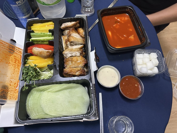  누구나홀딱반한닭 최애 메뉴 후레쉬 쌈닭 라페스타 치킨추천