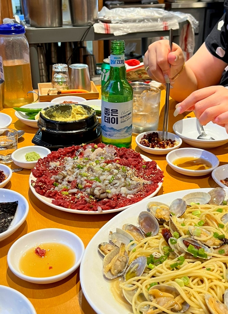 부산 전포동신상술집 한식술집 안주맛집 육회탕탕이추천 못잊어 부산 전포동신상술집 한식술집 안주맛집 육회탕탕이추천 못잊어