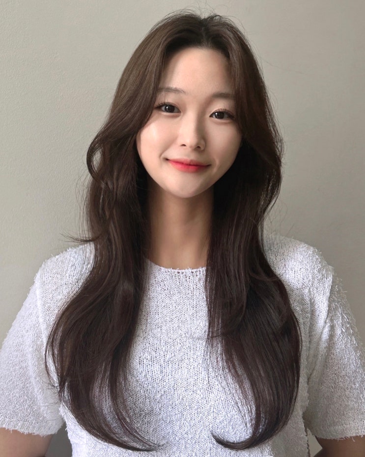  긴머리 레이어드컷 펌 전문 서대문역 미용실 파인트리