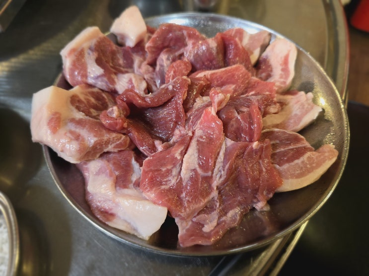  무한리필 뒷고기집 갈치속젖 천국  대구 동호 지구 대감집