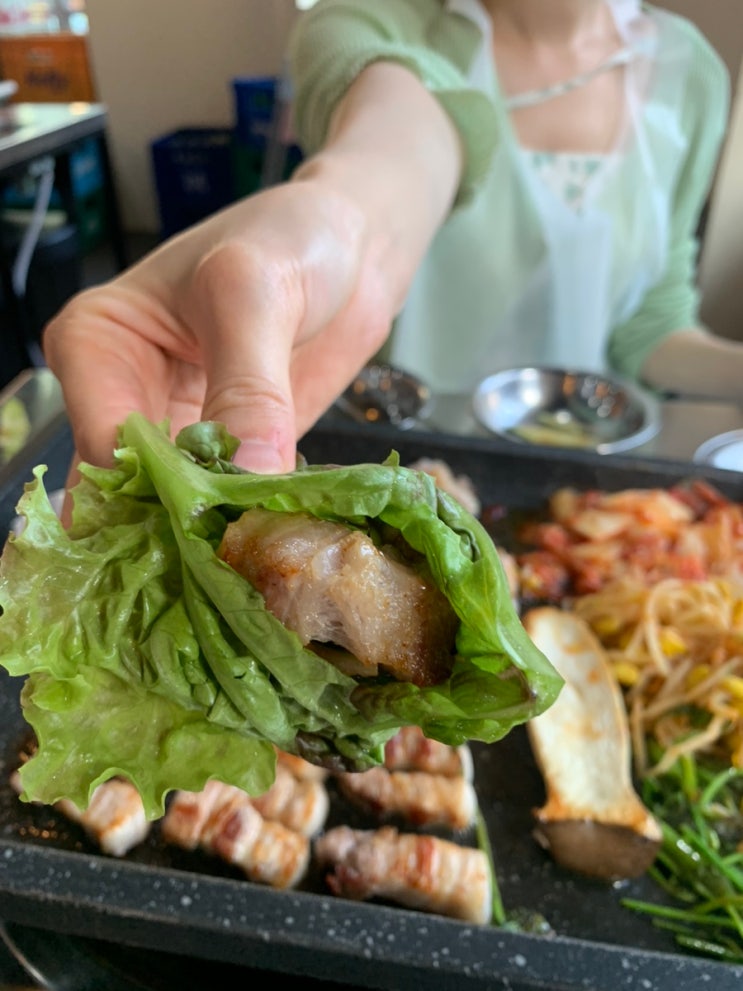  동남지구고기맛집 초벌 삼겹살 윤뚱