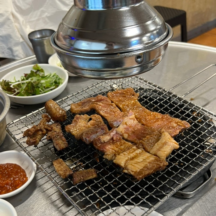  울산 삼산동 맛집 연탄으로 구워 먹는 원조동원돼지갈비