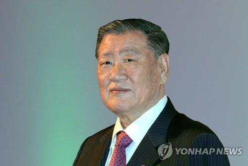 <b>정몽구</b> 명예회장 건강이상설에 현대차그룹주 급등 "사실무근"