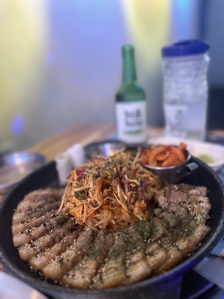  [신촌 가성비 술집] 신촌에가면 광대포차 보쌈튀김쫄면 아이스크림튀김 존맛 감성 맛집 추천! 국가대표 축구경보기도 좋은곳!
