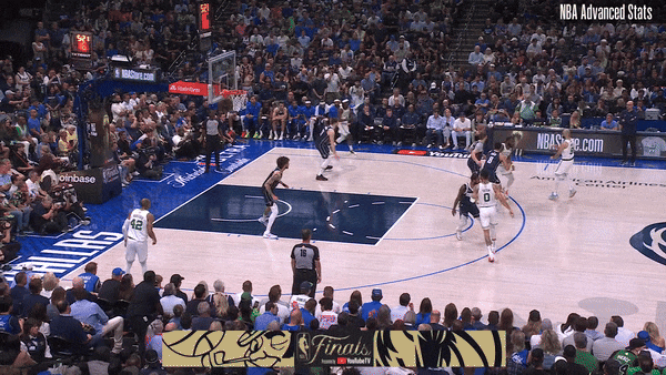 <b>보스턴</b>을 압도하며 NBA 파이널 4차전을 승리한 <b>댈러스</b> 매버릭스