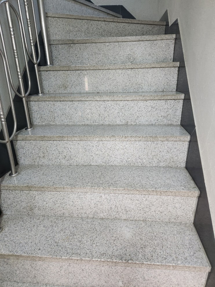  은평구계단청소 녹번동 수색동 대조동 증산동 빌라 학원 화장실청소업체