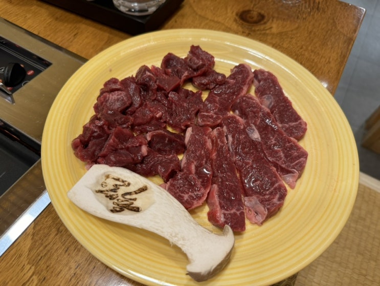  [서울/송파] 잠실 방이동 먹자골목 고기 맛집 ‘육벌’(한우 소고기 추천)