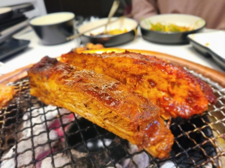  중랑구 묵동 맛집 추천 먹골역 고기집 차원이 다른 고기 무한리필 육미제당 묵동점